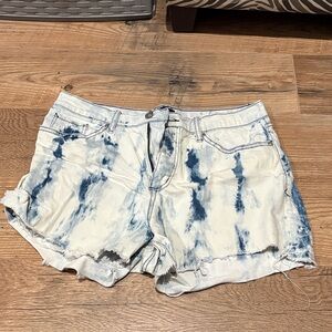 Scoop Women's Retro Boy Destroyed Hem Shorts